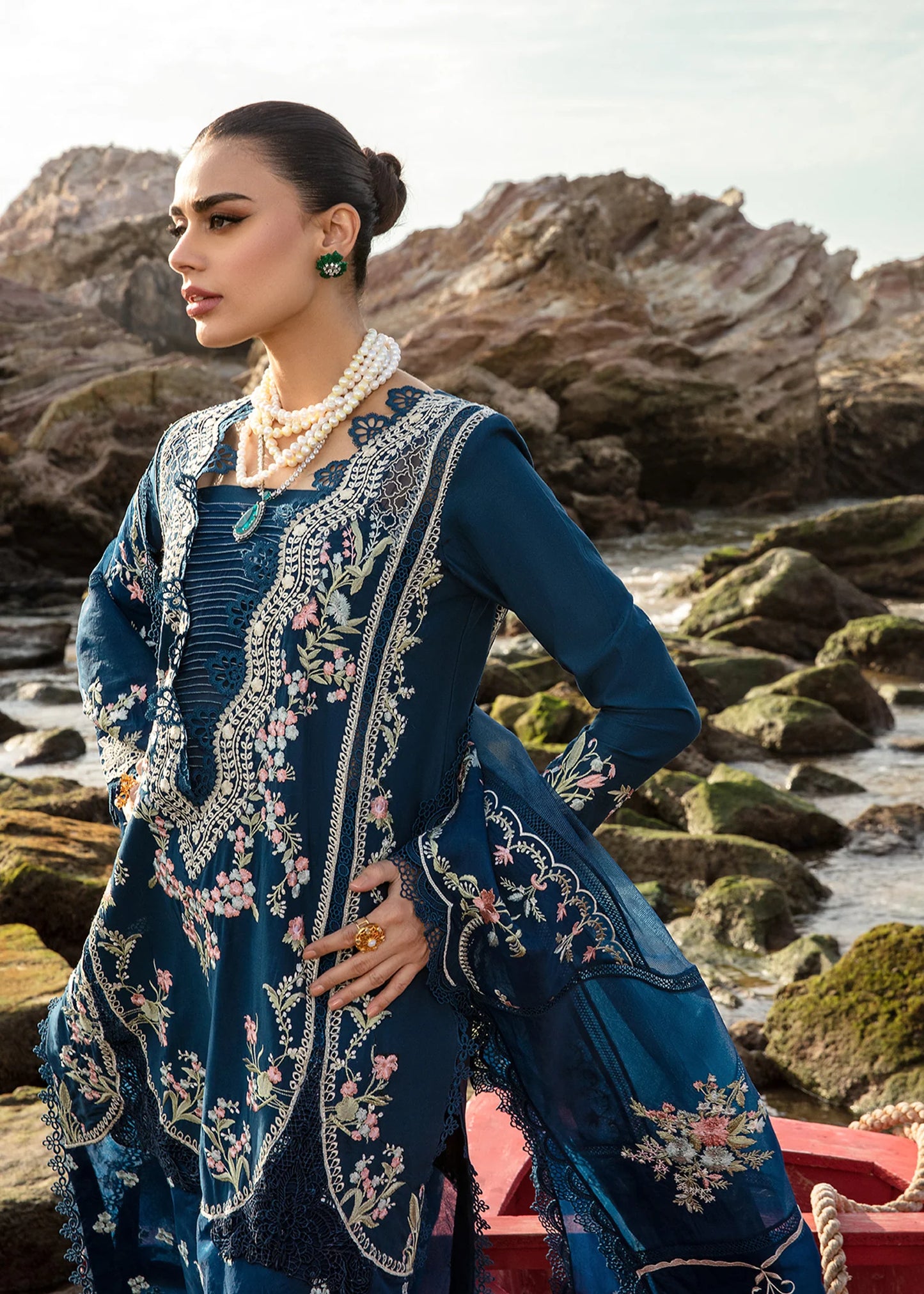 Saira Shakira by Crimson Luxury Lawn24 D1B Lolita Lapis